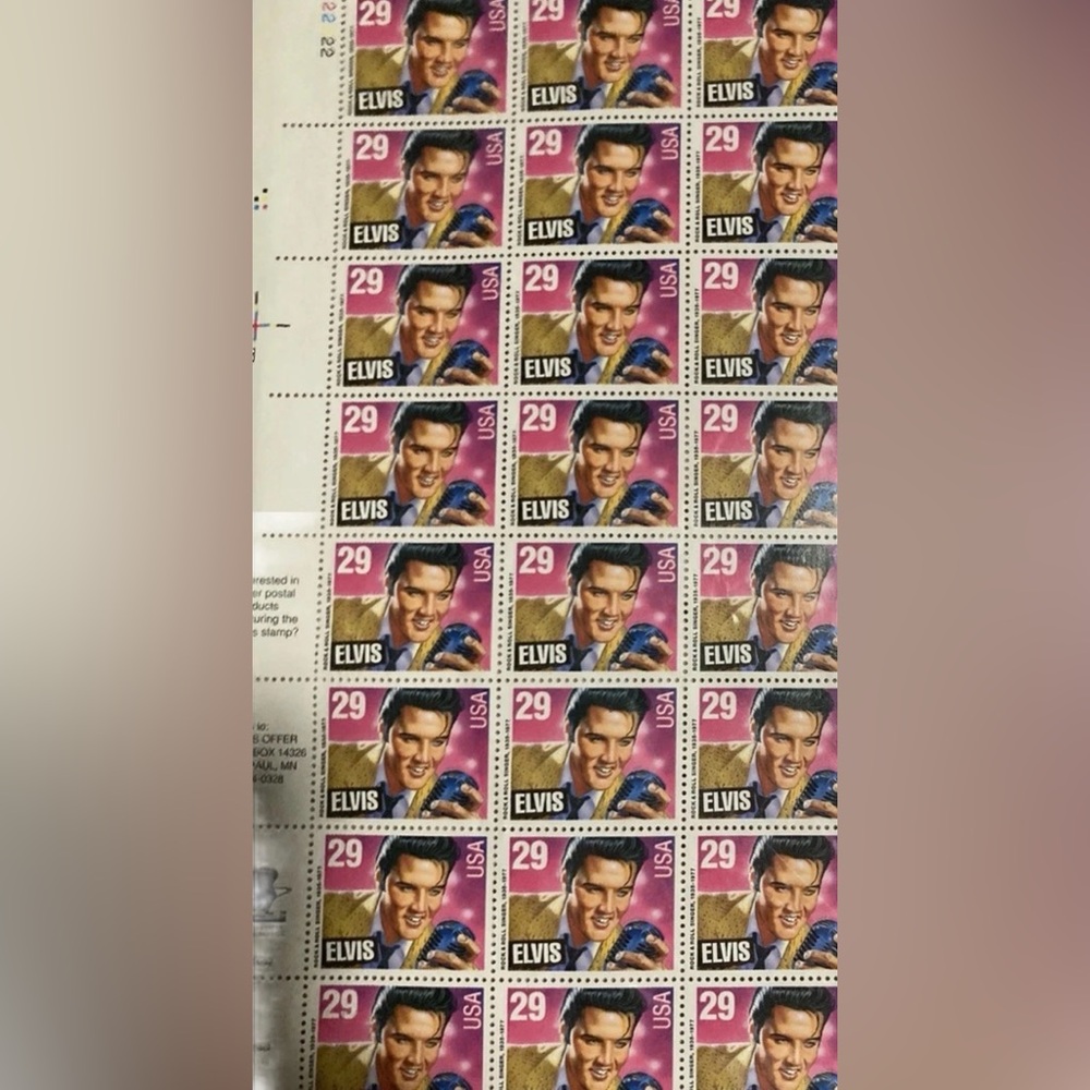Elvis Aron Presley  (1993) Full Mint Sheet of 40 U.S. Postage Stamps 29¢ Unused